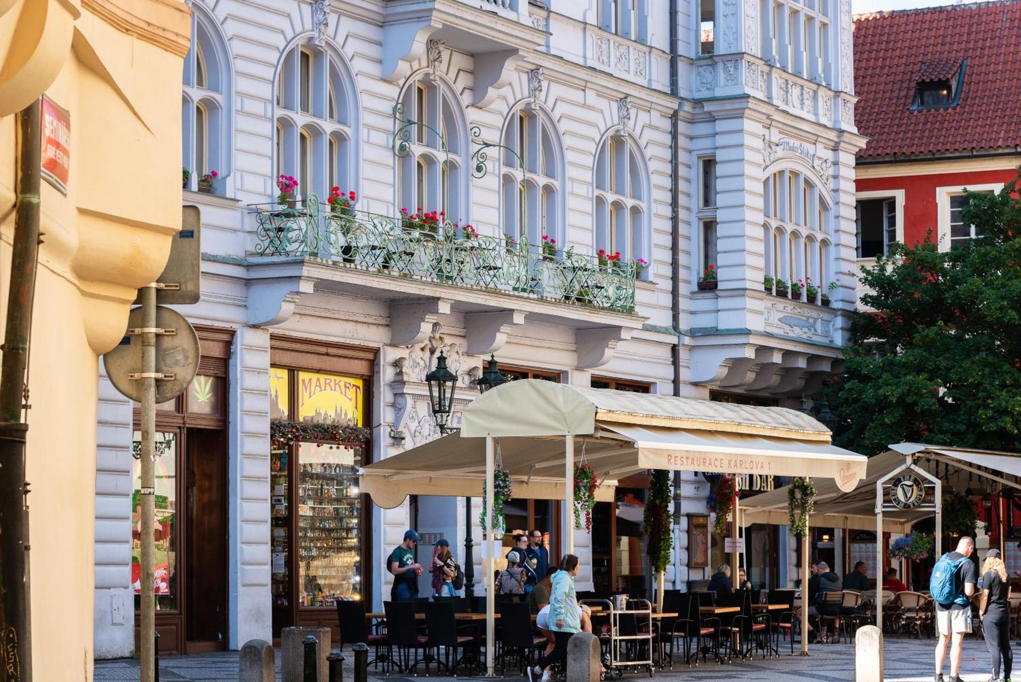 Hotel Aurus By Adrez Prague Luaran gambar